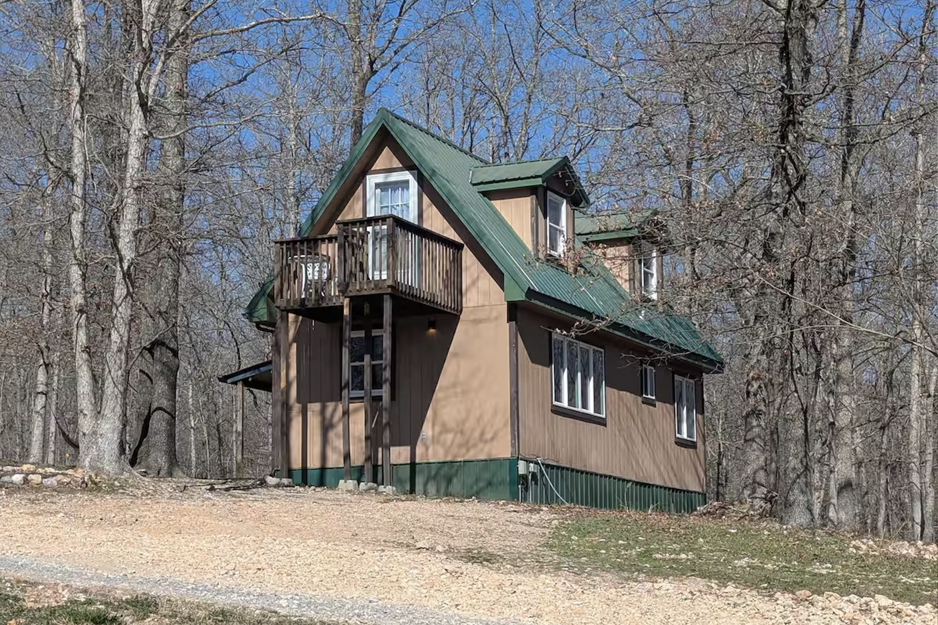 New Song Sanctuary Hillside Cottage